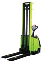 Apilador electronico de elevacion y traslacion